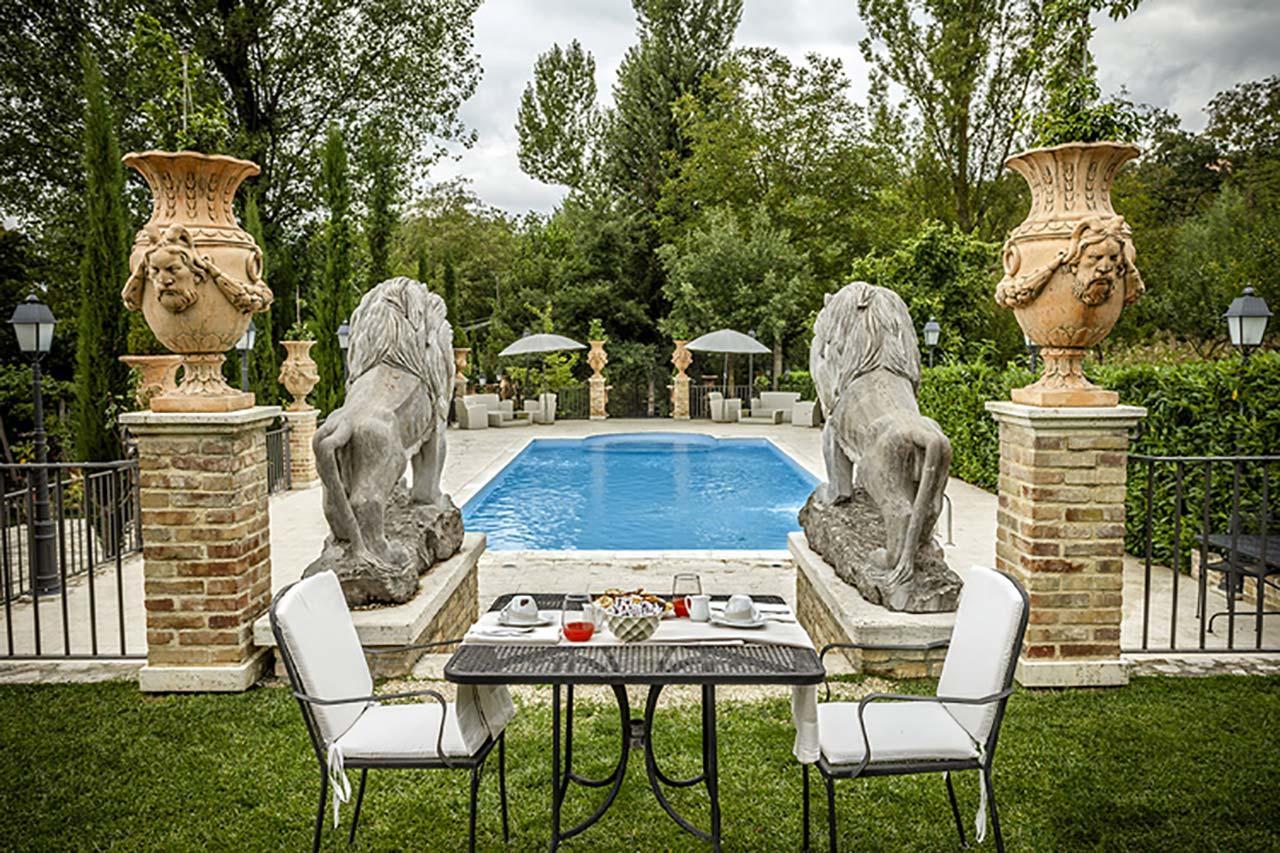 Hotel Guerrinuccio Celano Buitenkant foto