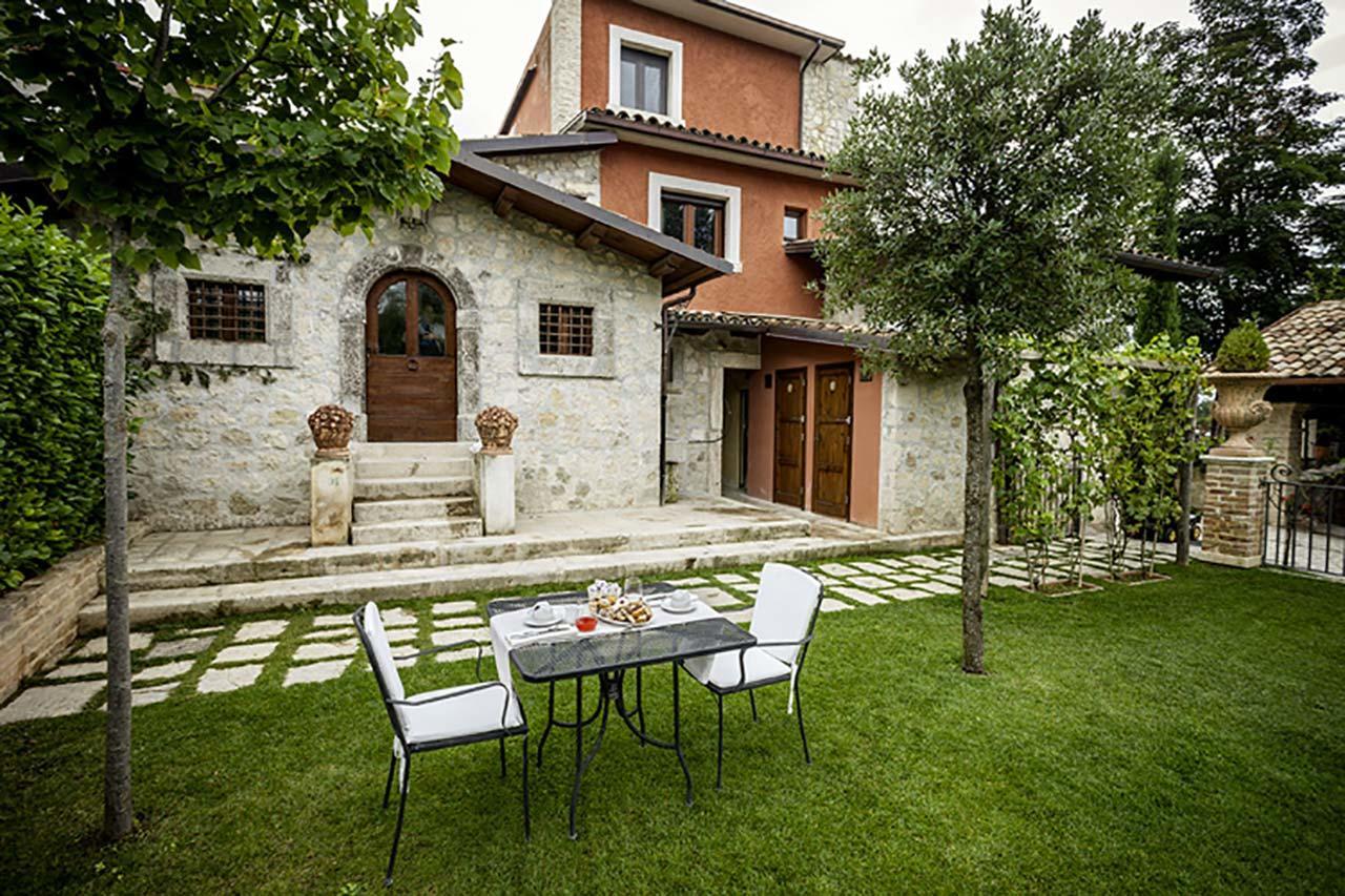 Hotel Guerrinuccio Celano Buitenkant foto