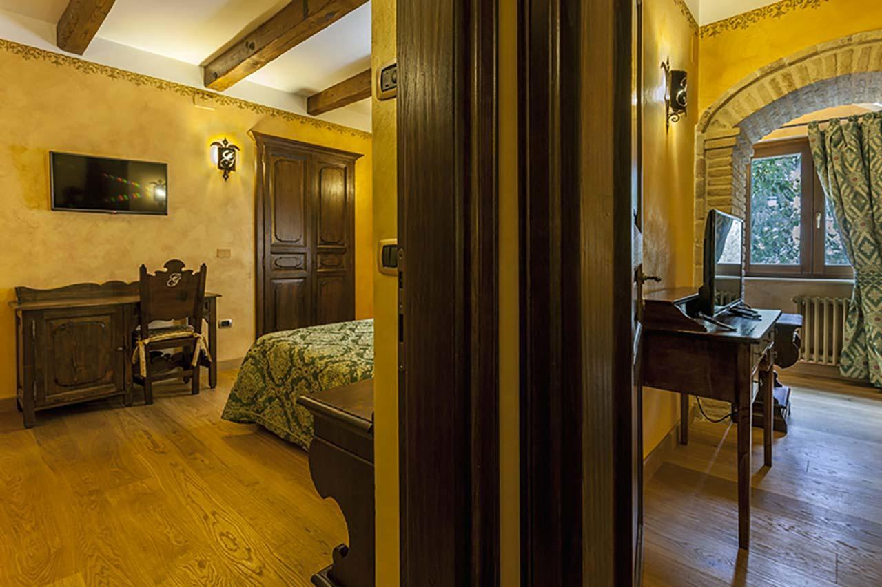 Hotel Guerrinuccio Celano Buitenkant foto