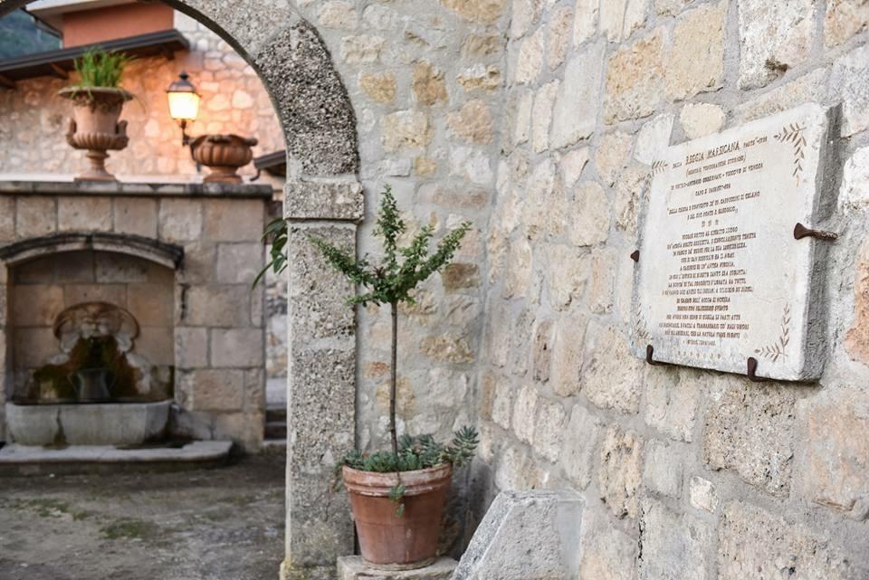 Hotel Guerrinuccio Celano Buitenkant foto
