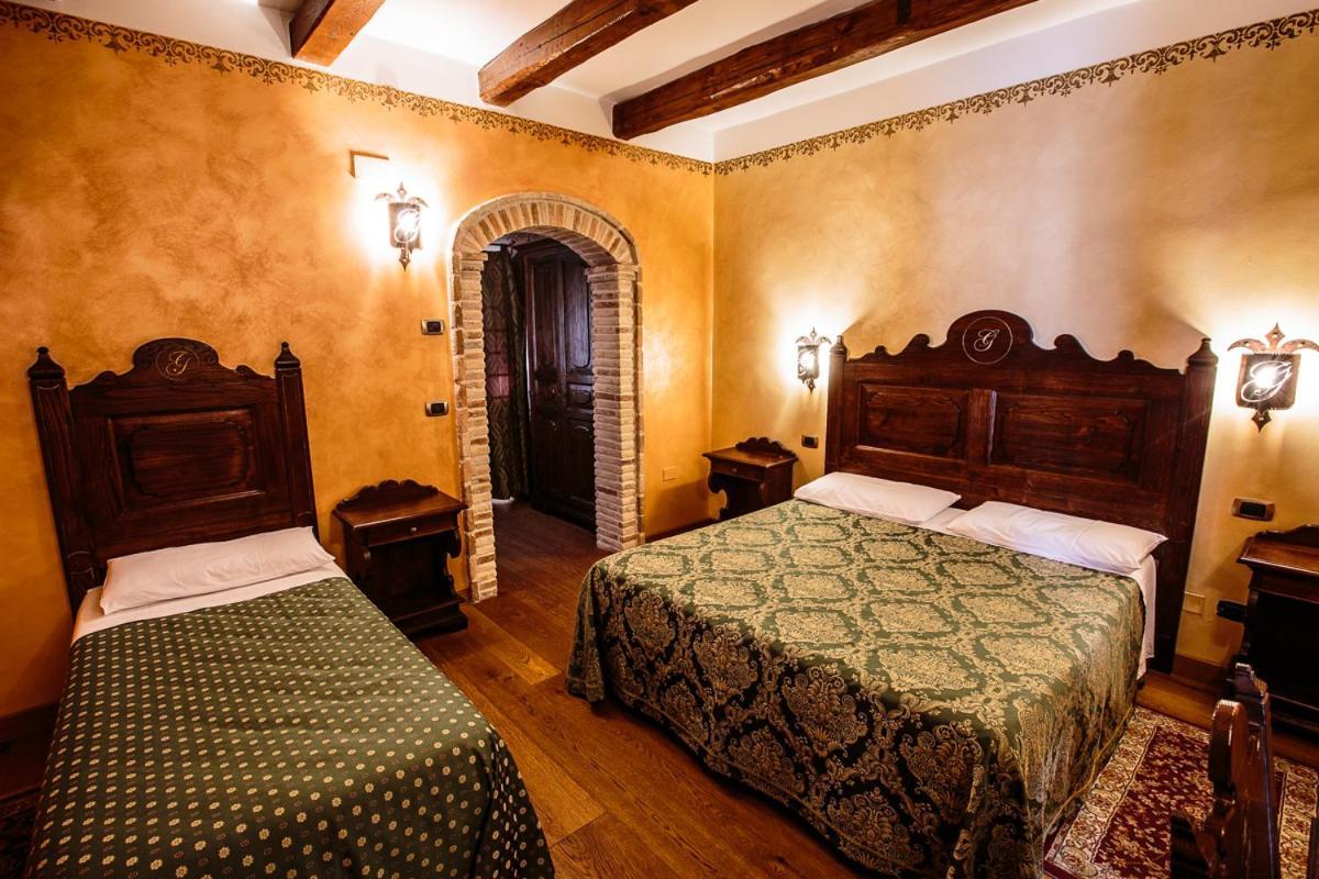 Hotel Guerrinuccio Celano Buitenkant foto